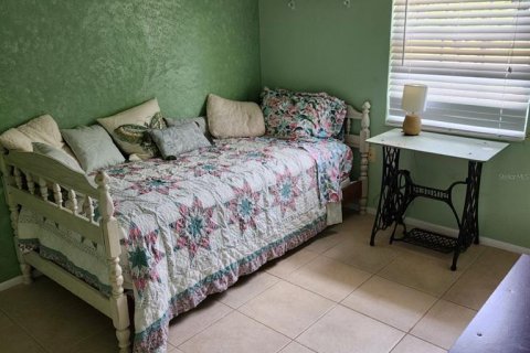 House in Sanford, Florida 3 bedrooms, 114.64 sq.m. № 1903194 - photo 12