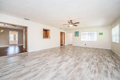 Casa en venta en Clearwater, Florida, 3 dormitorios, 182.74 m2 № 1909716 - foto 26