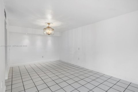Touwnhouse à vendre à Miami, Floride: 3 chambres, 151.43 m2 № 2001276 - photo 19