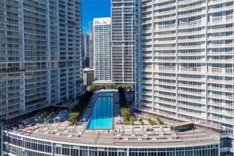 Condo in Miami, Florida, 1 bedroom № 2152987 - photo 26