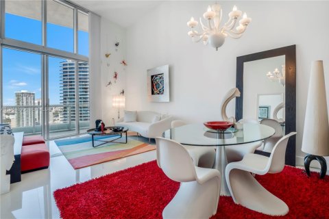 Condo in Miami, Florida, 1 bedroom № 2152987 - photo 5