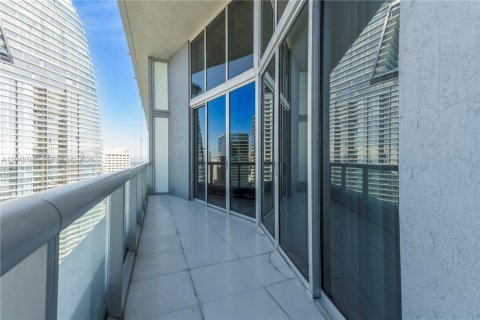 Condo in Miami, Florida, 1 bedroom № 2152987 - photo 18