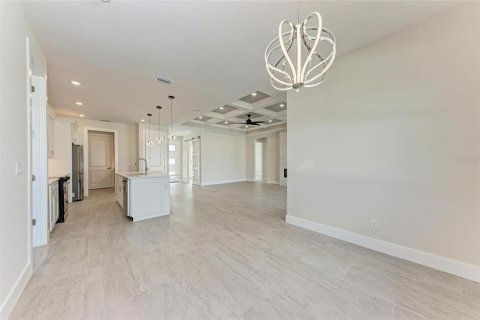House in Venice, Florida 3 bedrooms, 178.93 sq.m. № 1620628 - photo 22