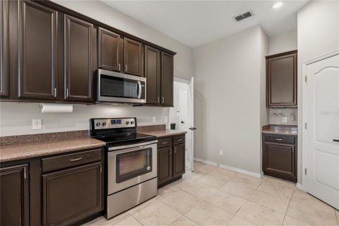 Villa ou maison à vendre à Belle Isle, Floride: 3 chambres, 214.6 m2 № 2389182 - photo 17