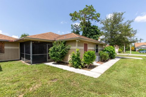 Touwnhouse à louer à Wellington, Floride: 2 chambres, 106.84 m2 № 2389991 - photo 2