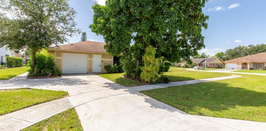Touwnhouse à Wellington, Floride 2 chambres, 106.84 m2 № 2389991
