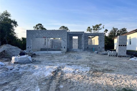 House in Rotonda, Florida 4 bedrooms, 154.59 sq.m. № 1759380 - photo 1