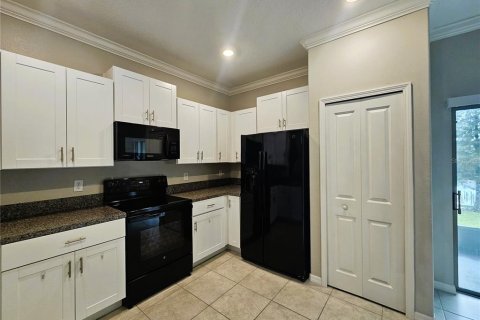 Touwnhouse à louer à Riverview, Floride: 3 chambres, 155.15 m2 № 2321246 - photo 10