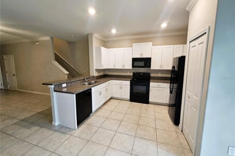 Touwnhouse à louer à Riverview, Floride: 3 chambres, 155.15 m2 № 2321246 - photo 9