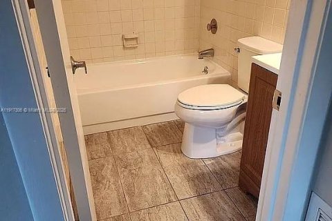 Condominio en venta en Stuart, Florida, 1 dormitorio, 43.94 m2 № 1972168 - foto 12