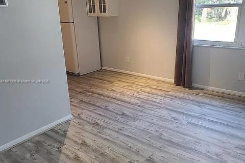 Condominio en venta en Stuart, Florida, 1 dormitorio, 43.94 m2 № 1972168 - foto 10