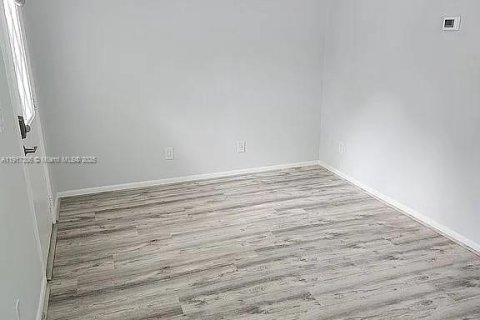 Condominio en venta en Stuart, Florida, 1 dormitorio, 43.94 m2 № 1972168 - foto 11