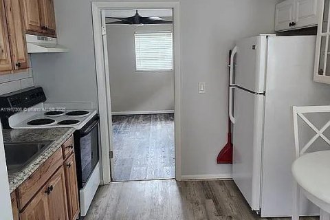 Condominio en venta en Stuart, Florida, 1 dormitorio, 43.94 m2 № 1972168 - foto 7