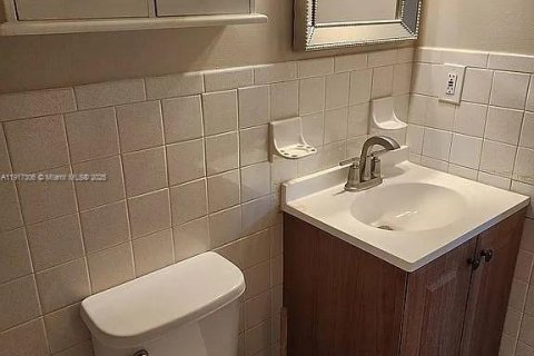 Condominio en venta en Stuart, Florida, 1 dormitorio, 43.94 m2 № 1972168 - foto 13