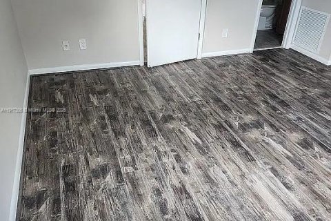 Condominio en venta en Stuart, Florida, 1 dormitorio, 43.94 m2 № 1972168 - foto 18