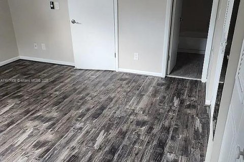 Condominio en venta en Stuart, Florida, 1 dormitorio, 43.94 m2 № 1972168 - foto 20