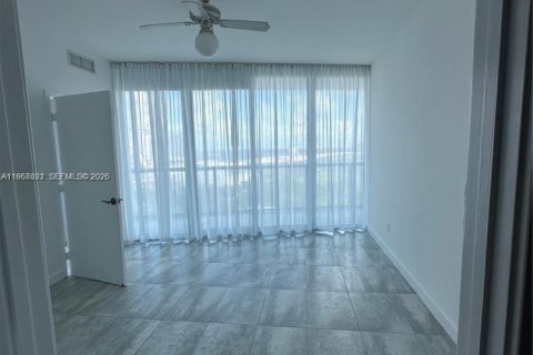 Copropriété à louer à Miami, Floride: 2 chambres, 123.28 m2 № 2029293 - photo 7