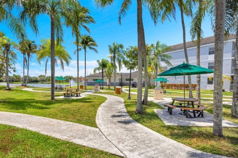 Condo in Cutler Bay, Florida, 2 bedrooms  № 2086012 - photo 30