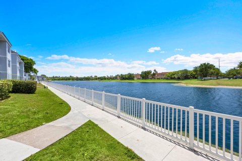 Condo in Cutler Bay, Florida, 2 bedrooms  № 2086012 - photo 28