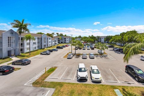 Condo in Cutler Bay, Florida, 2 bedrooms  № 2086012 - photo 23