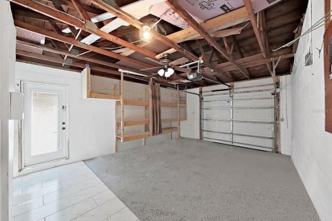 House in Clearwater, Florida 3 bedrooms, 116.78 sq.m. № 2103049 - photo 25