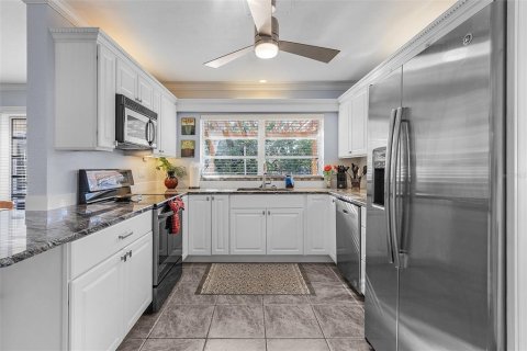 House in Sarasota, Florida 3 bedrooms, 186.73 sq.m. № 1626249 - photo 19