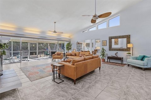 House in Sarasota, Florida 3 bedrooms, 186.73 sq.m. № 1626249 - photo 11