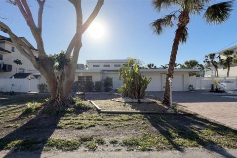 House in Sarasota, Florida 3 bedrooms, 186.73 sq.m. № 1626249 - photo 6