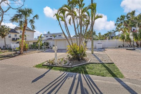 House in Sarasota, Florida 3 bedrooms, 186.73 sq.m. № 1626249 - photo 2