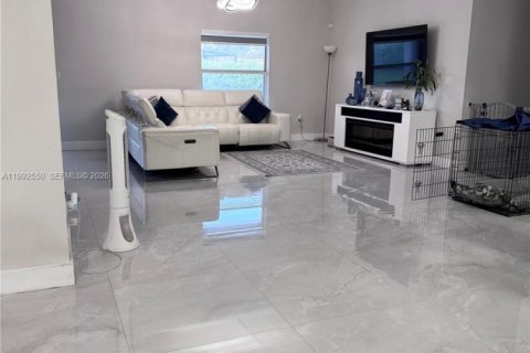 Купить виллу или дом в Майами, Флорида 4 спальни, 224.08м2, № 2253445 - фото 6