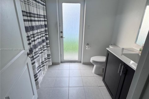 Купить виллу или дом в Майами, Флорида 4 спальни, 224.08м2, № 2253445 - фото 19