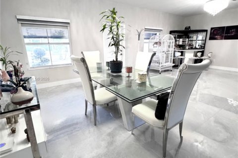 Купить виллу или дом в Майами, Флорида 4 спальни, 224.08м2, № 2253445 - фото 7