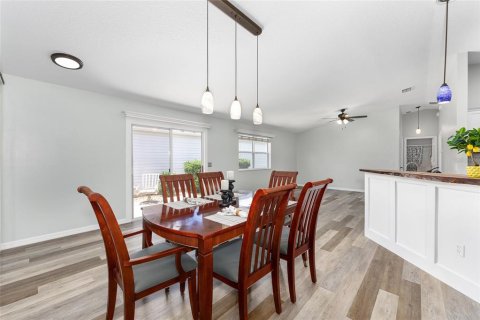 Casa en venta en The Villages, Florida, 2 dormitorios, 120.49 m2 № 1847938 - foto 9