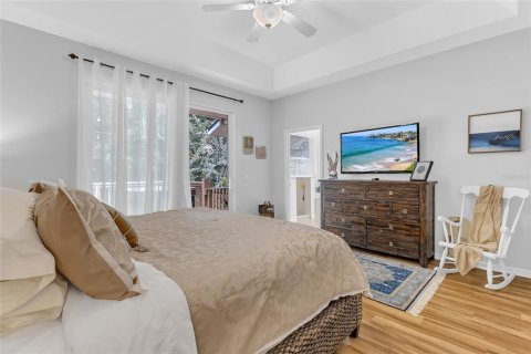 House in Winter Garden, Florida 4 bedrooms, 186.27 sq.m. № 2395920 - photo 14