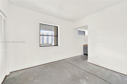 Купить кондоминиум в Санни-Айлс-Бич, Флорида 2 спальни, 206.24м2, № 2026310 - фото 22