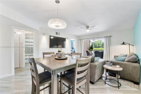 Copropriété à vendre à Fort Lauderdale, Floride: 2 chambres, 89.19 m2 № 2190387 - photo 7