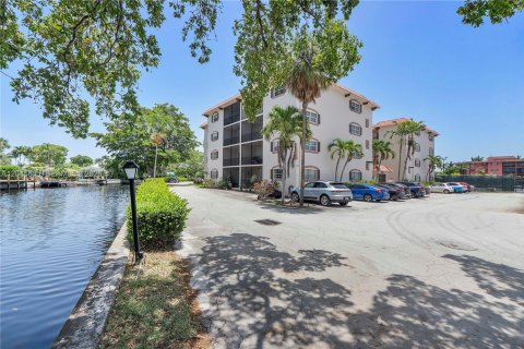 Copropriété à vendre à Fort Lauderdale, Floride: 2 chambres, 89.19 m2 № 2190387 - photo 29