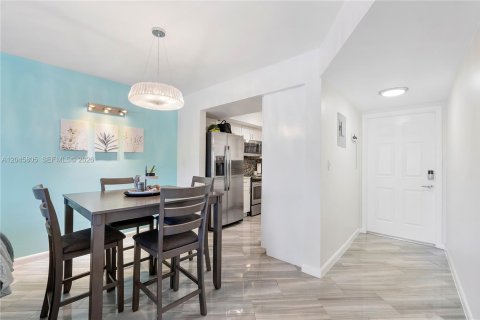 Copropriété à vendre à Fort Lauderdale, Floride: 2 chambres, 89.19 m2 № 2190387 - photo 5