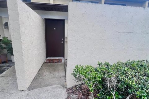 Condo in Gainesville, Florida, 2 bedrooms  № 2368836