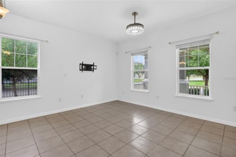 House in Windermere, Florida 3 bedrooms, 169.55 sq.m. № 2215768 - photo 11