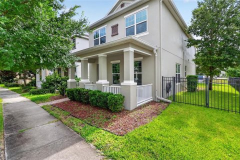 House in Windermere, Florida 3 bedrooms, 169.55 sq.m. № 2215768
