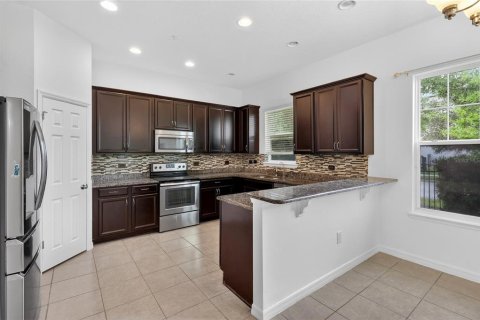 House in Windermere, Florida 3 bedrooms, 169.55 sq.m. № 2215768 - photo 13