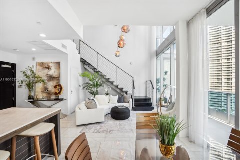 Снять в аренду кондоминиум в Майами, Флорида 2 спальни, 132.85м2, № 1957094 - фото 13