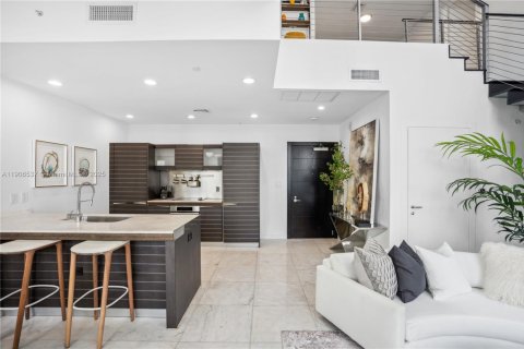 Снять в аренду кондоминиум в Майами, Флорида 2 спальни, 132.85м2, № 1957094 - фото 8