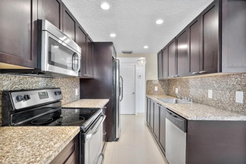 Condominio en venta en North Miami Beach, Florida, 2 dormitorios, 139.35 m2 № 2146425 - foto 13