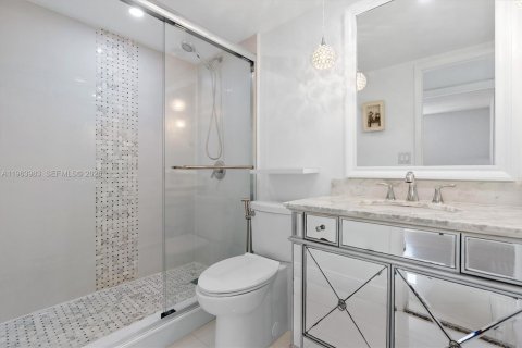 Condominio en venta en North Miami Beach, Florida, 2 dormitorios, 139.35 m2 № 2146425 - foto 24