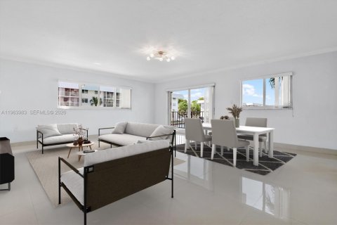 Condominio en venta en North Miami Beach, Florida, 2 dormitorios, 139.35 m2 № 2146425 - foto 3