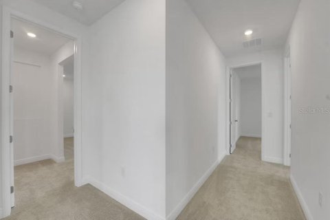 House in Winter Garden, Florida 4 bedrooms, 282.24 sq.m. № 2259147 - photo 28