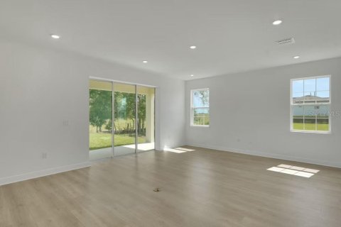 House in Winter Garden, Florida 4 bedrooms, 282.24 sq.m. № 2259147 - photo 21