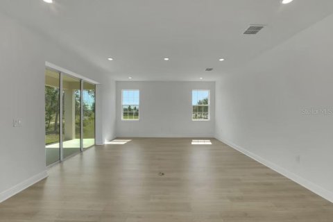 House in Winter Garden, Florida 4 bedrooms, 282.24 sq.m. № 2259147 - photo 20